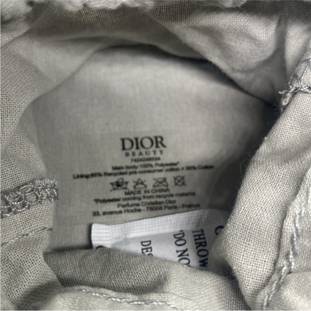 DIOR Around The World Jewelry Case & New Mascara Scent Sample, Spin Ring VIP col - Picture 7 of 10